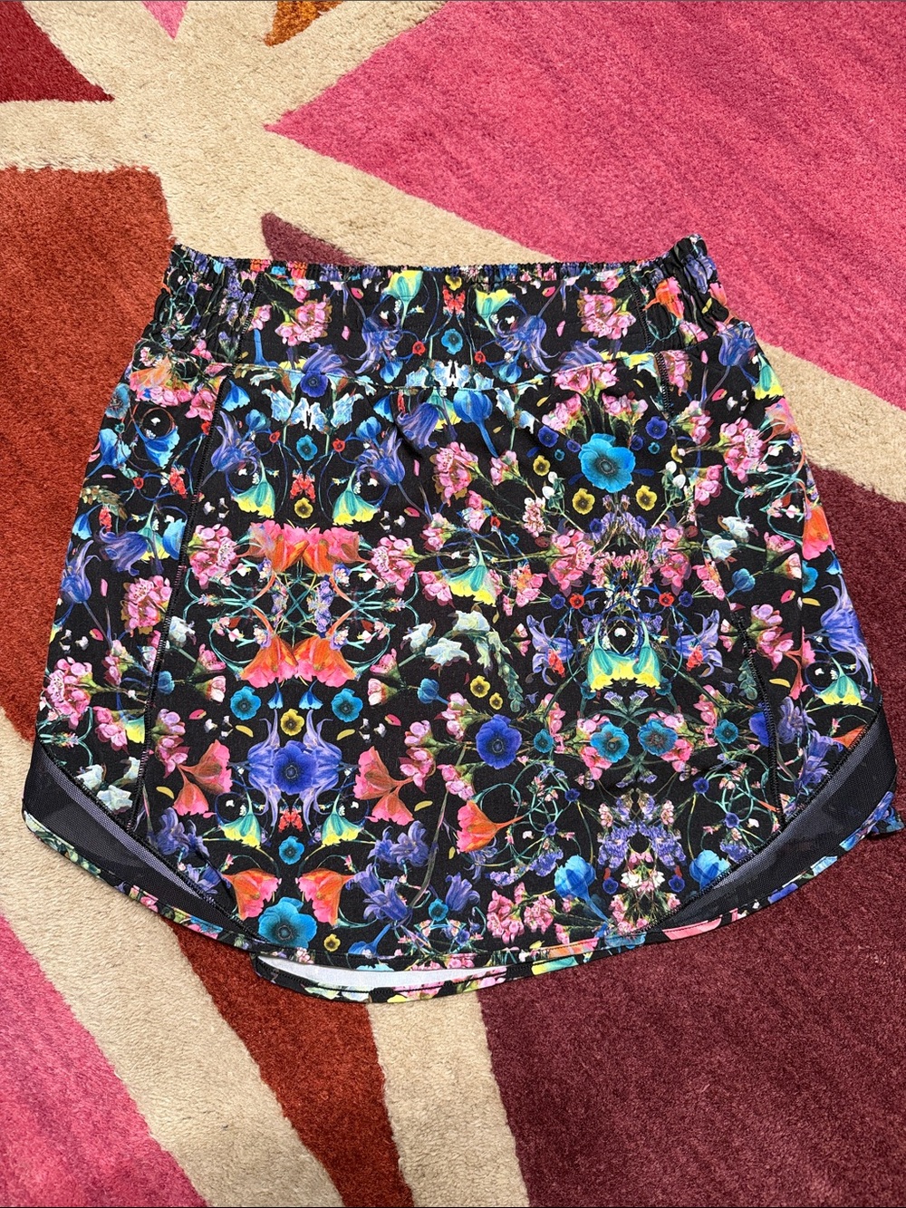 Lululemon Hotty Hot High-Rise Skirt Size 4